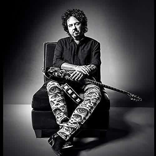 Headshot for Steve Lukather